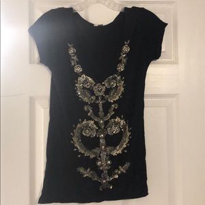 Cache embroidered tee shirt